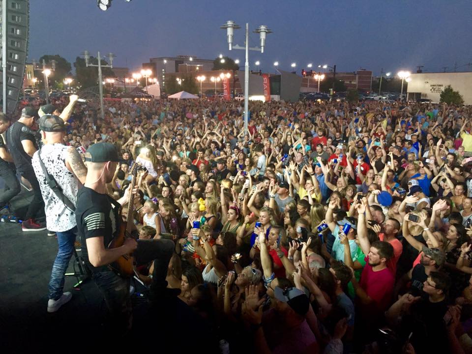 Friday After 5 presents LOCASH @ Owensboro Convention Center | Owensboro | Kentucky | United States